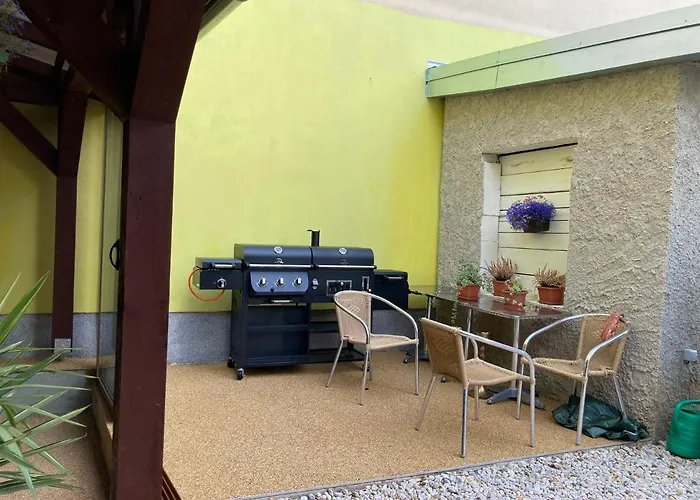 Senk U Kovarny 3*